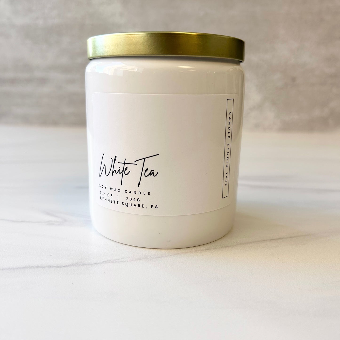 White Tea Soy Candle - 7.2 oz Farm House Jar