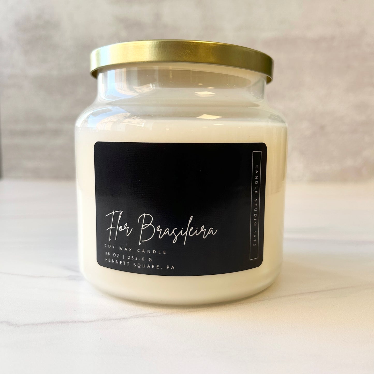 Flor Brasileira Soy Candle - 16 oz